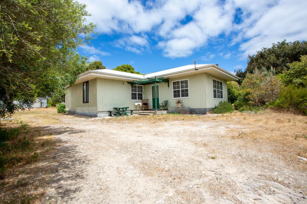 159 Esplanade, Coffin Bay, SA 5607