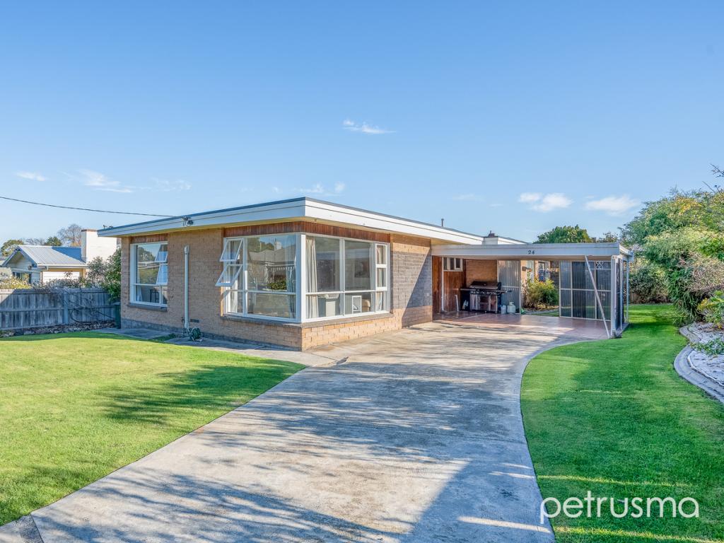 24 Natone St, Lindisfarne, TAS 7015