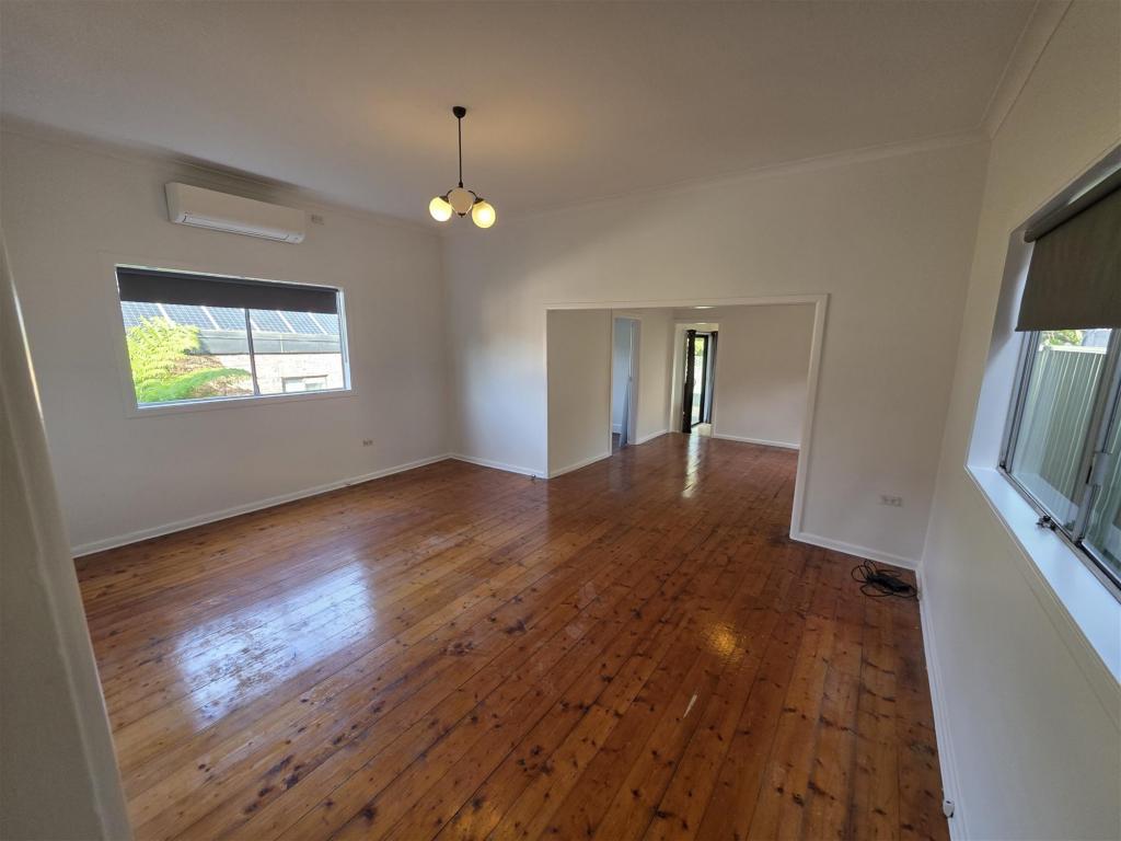 27 Quarry St, Tempe, NSW 2044