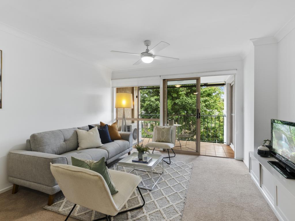 4/11 Eversley Tce, Yeronga, QLD 4104