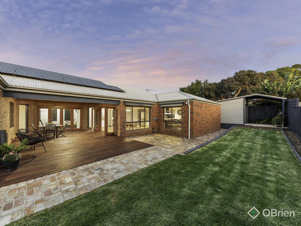 127 Bemersyde Dr, Berwick, VIC 3806