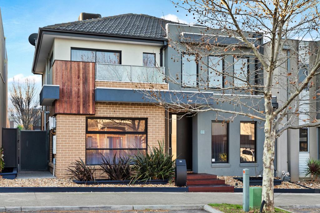 39 The Esplanade, Caroline Springs, VIC 3023