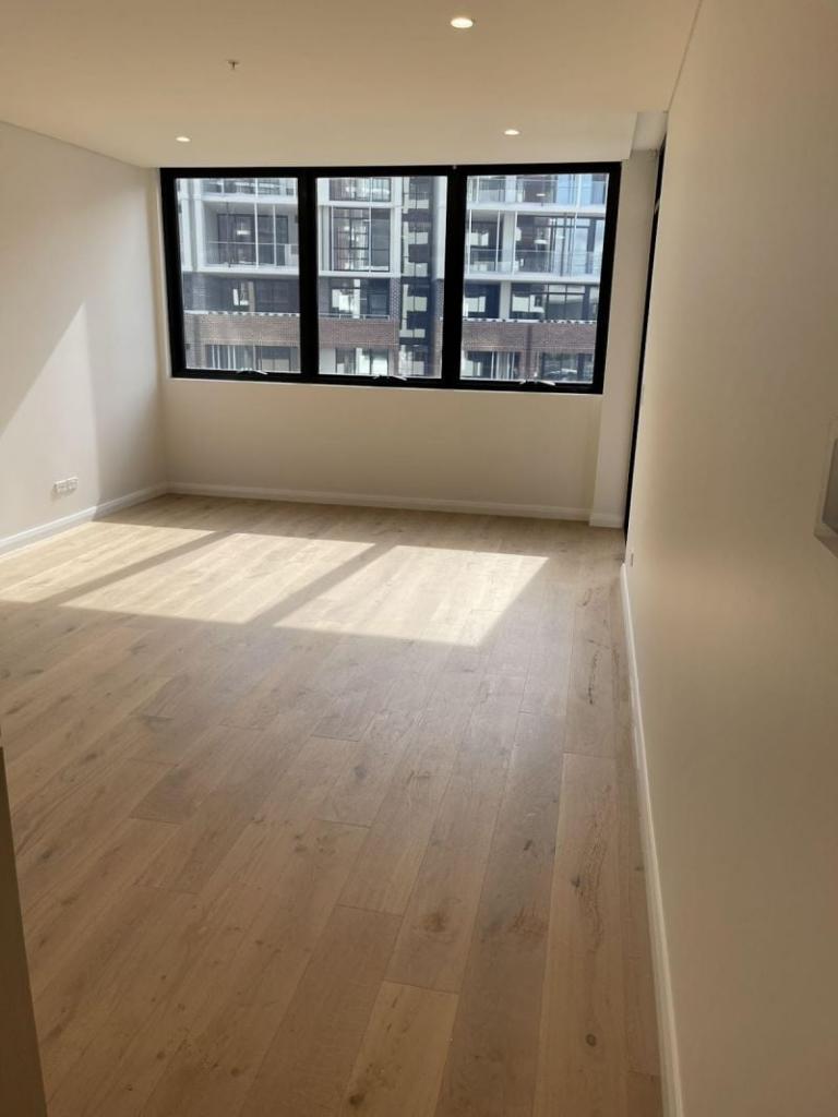 201/32 Civic Way, Rouse Hill, NSW 2155