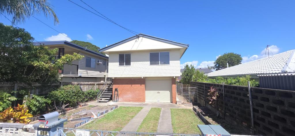 119 Oxley Ave, Woody Point, QLD 4019