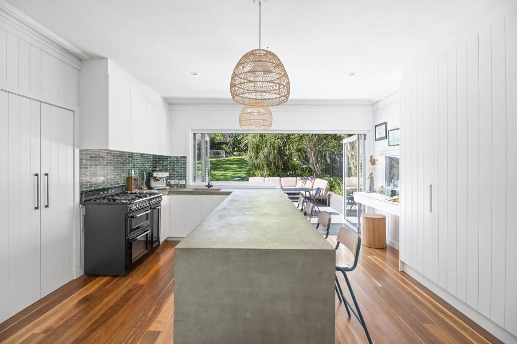 11 Alexander Rd, Avalon Beach, NSW 2107