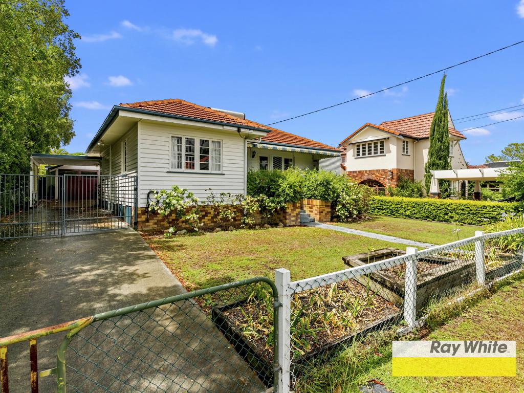 33 Gibson Cres, Holland Park, QLD 4121