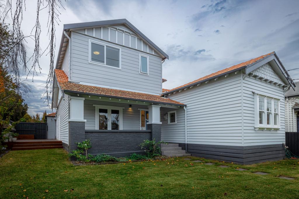 129 Kangaroo Rd, Hughesdale, VIC 3166