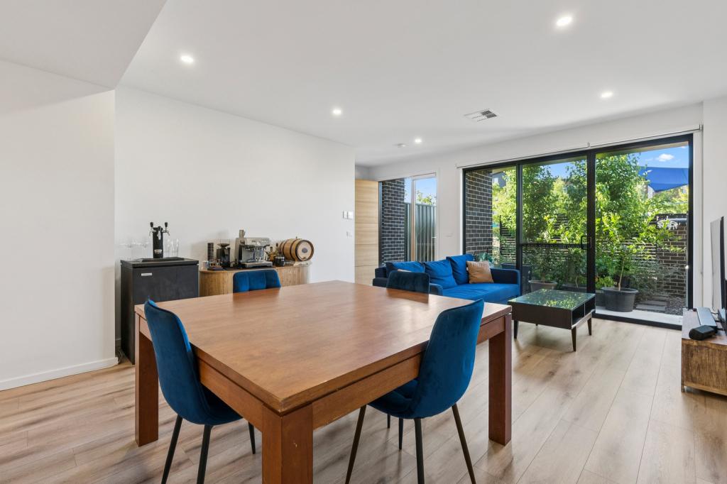 51/172 John Gorton Dr, Coombs, ACT 2611