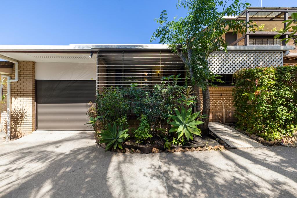 2/7 BLAKESLEY ST, TEWANTIN, QLD 4565