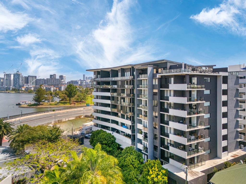 604/8 HUNT ST, HAMILTON, QLD 4007