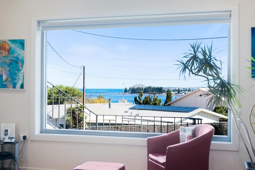 6 Cudmore Rd, Mccracken, SA 5211