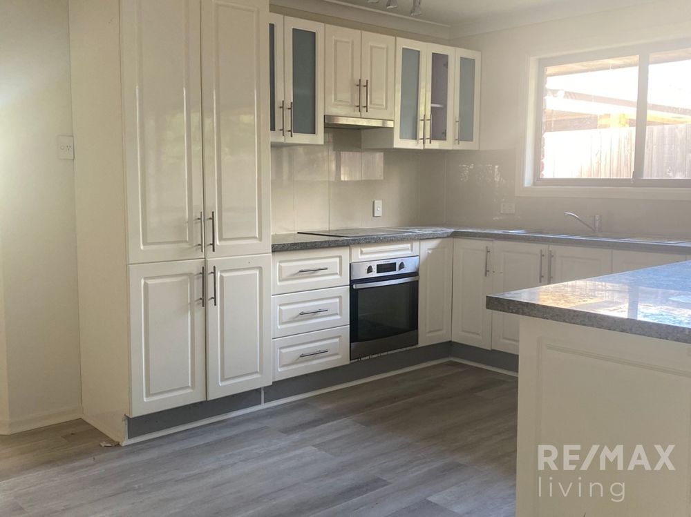 30 Bishop Rd, Beachmere, QLD 4510