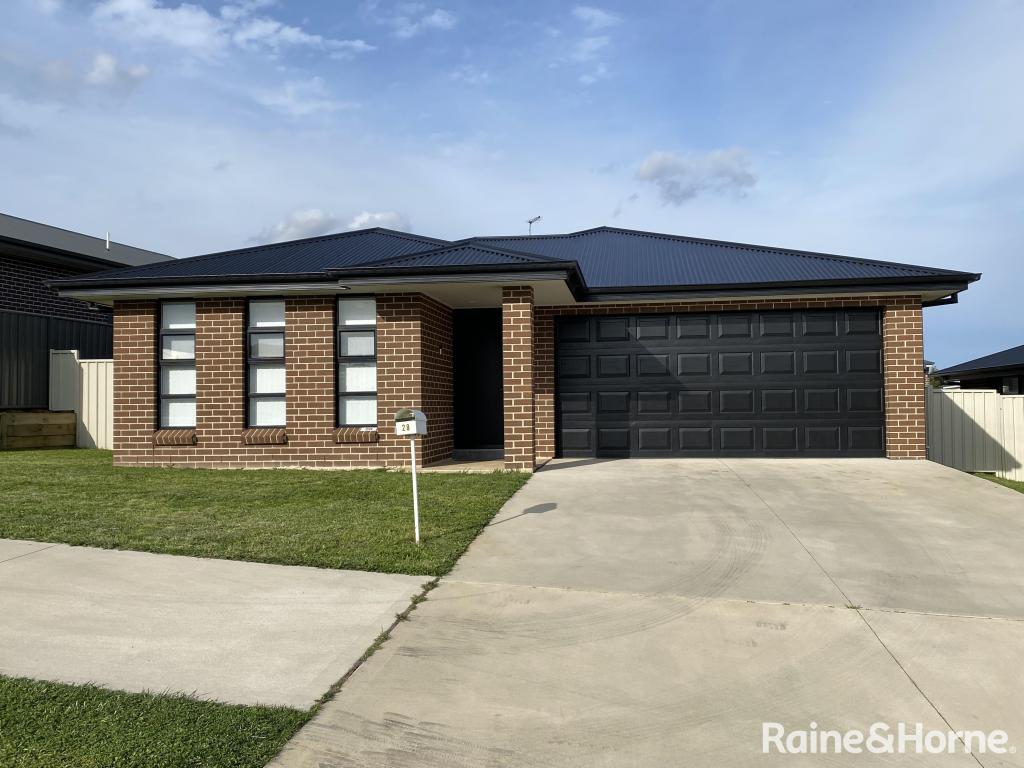 28 William Maker Dr, Orange, NSW 2800