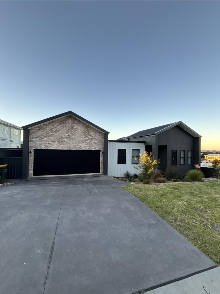 14 Nethercote St, Mollymook, NSW 2539