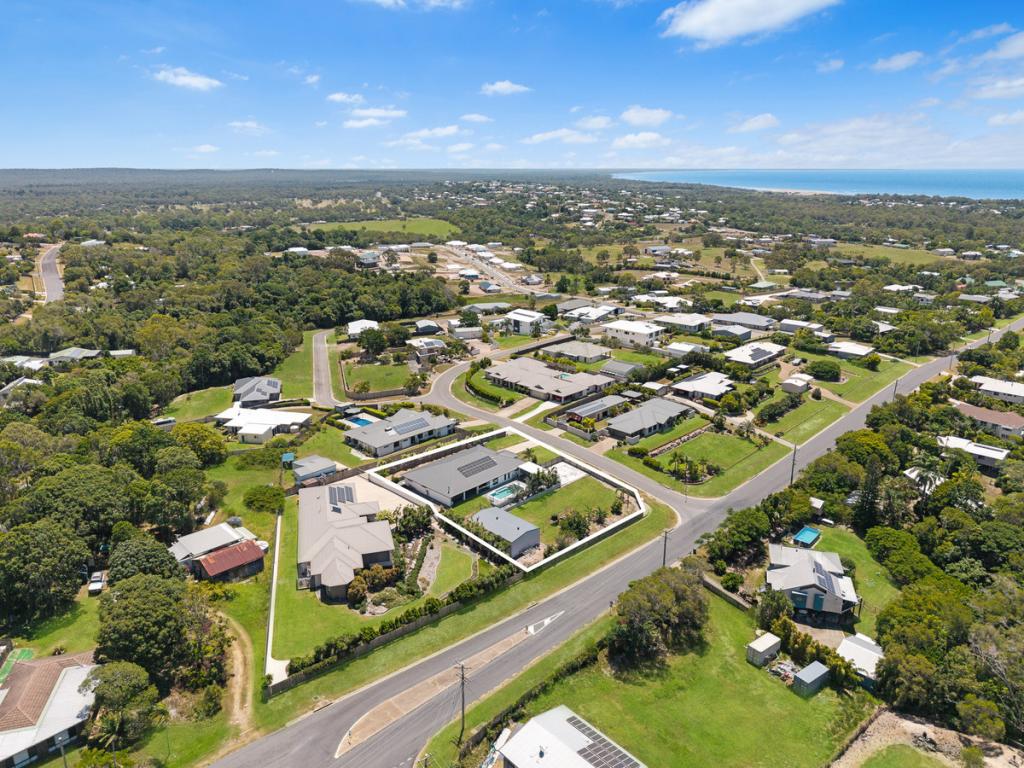 2 HUMMOCK VIEW DR, CRAIGNISH, QLD 4655