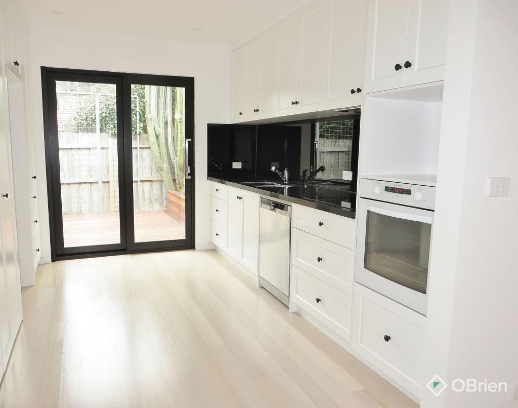 12/9-11 LATROBE ST, CHELTENHAM, VIC 3192