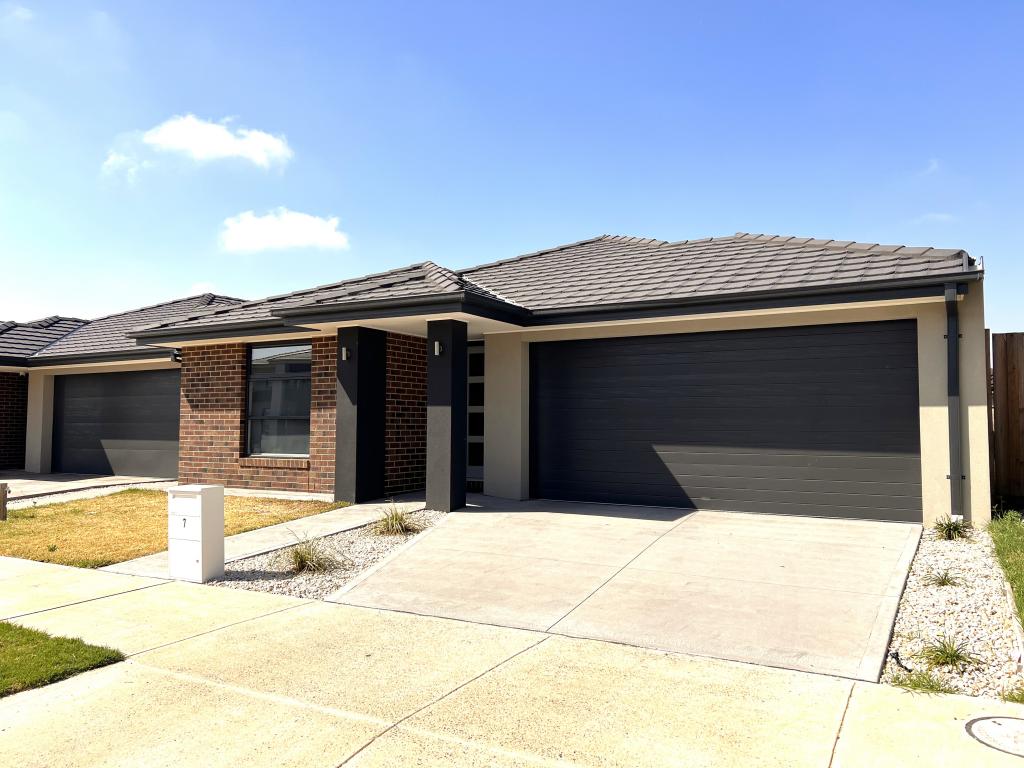 7 Bootlace Rd, Officer, VIC 3809