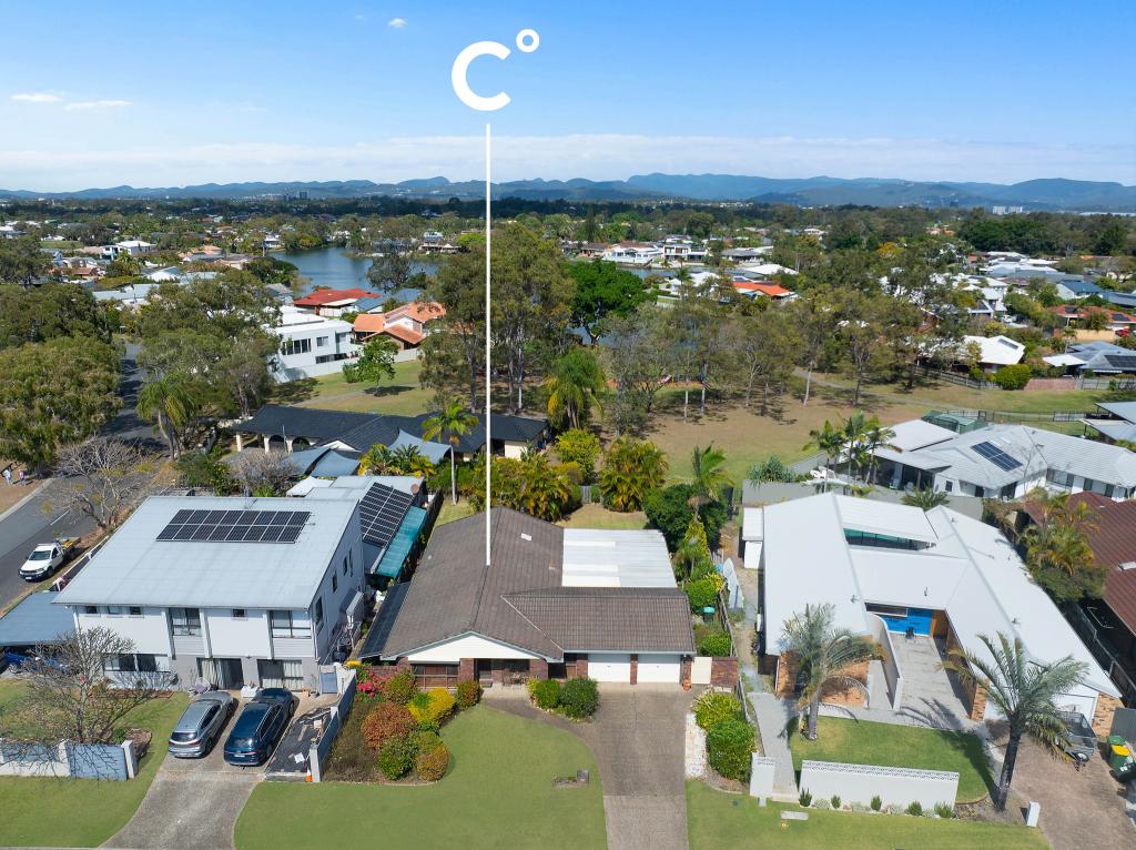 4 Magnetic St, Mermaid Waters, QLD 4218