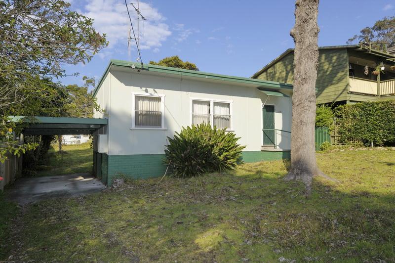 1/5 Montevideo Pde, Nelson Bay, NSW 2315