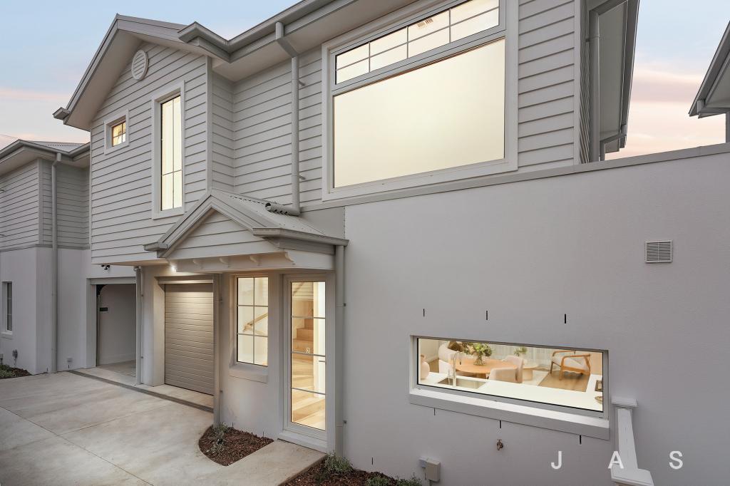 2/65 KINGSVILLE ST, KINGSVILLE, VIC 3012