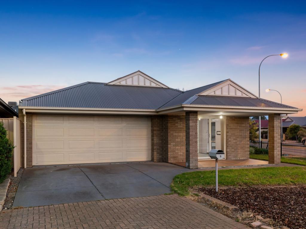 5 Aft Ct, Seaford Meadows, SA 5169