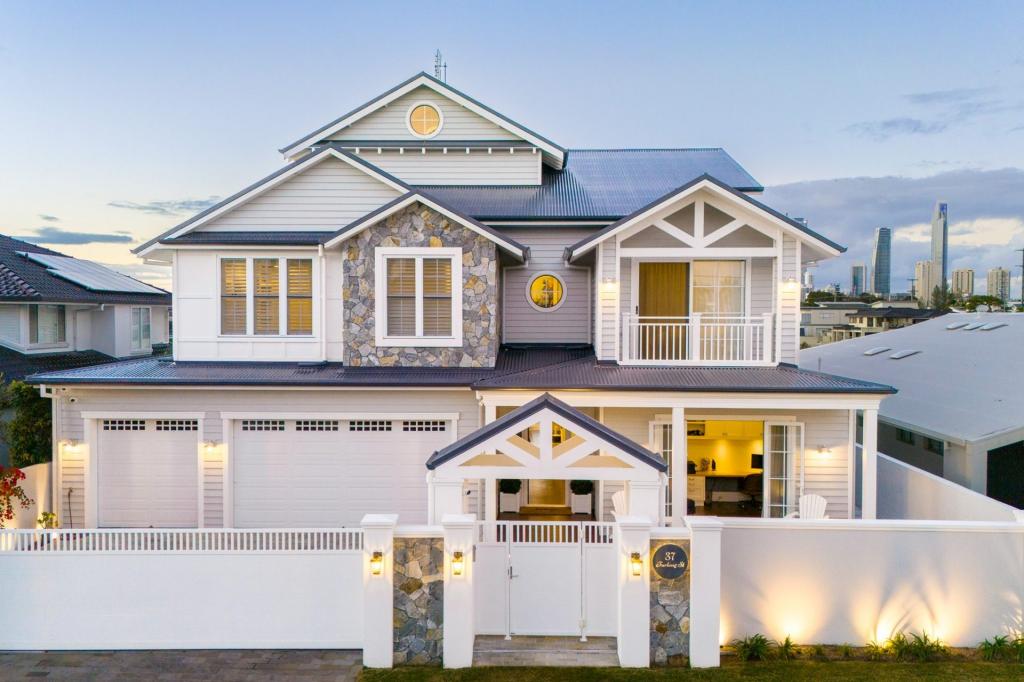 37 Furlong St, Broadbeach Waters, QLD 4218
