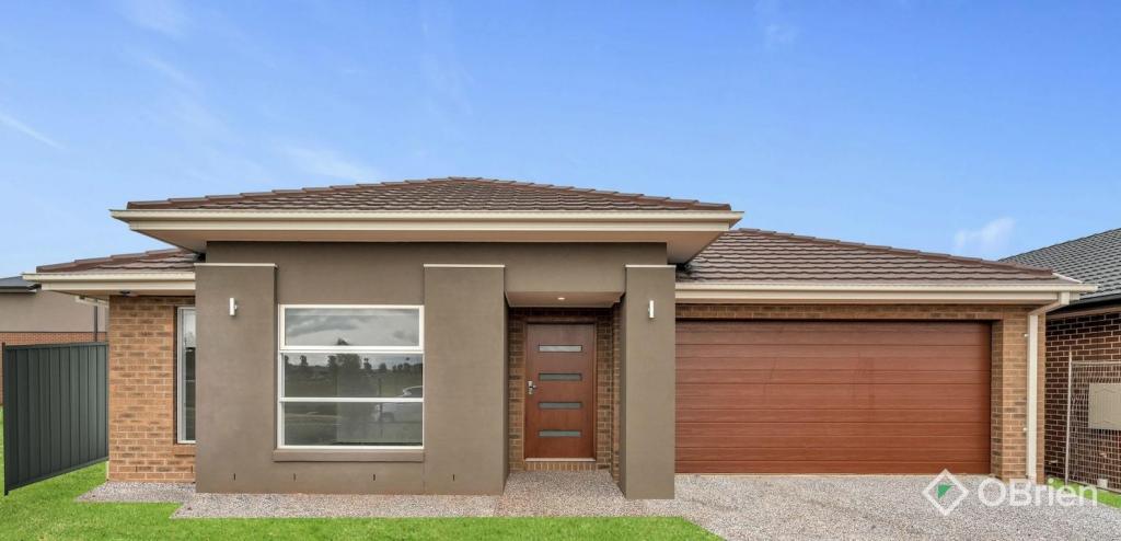 3 AZADI CRES, STRATHTULLOH, VIC 3338