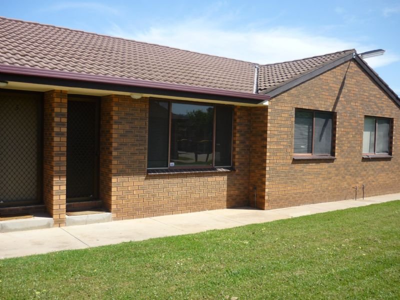 2/414 Bevan St, Lavington, NSW 2641