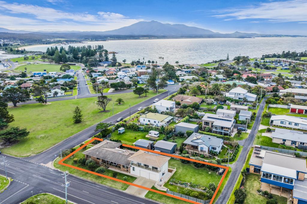 13 Moorhead St, Bermagui, NSW 2546