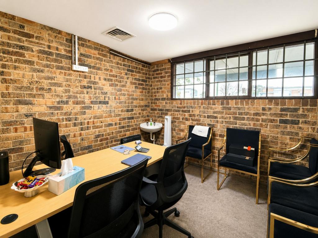 Suite 7/10 Redfern Rd, Minto, NSW 2566