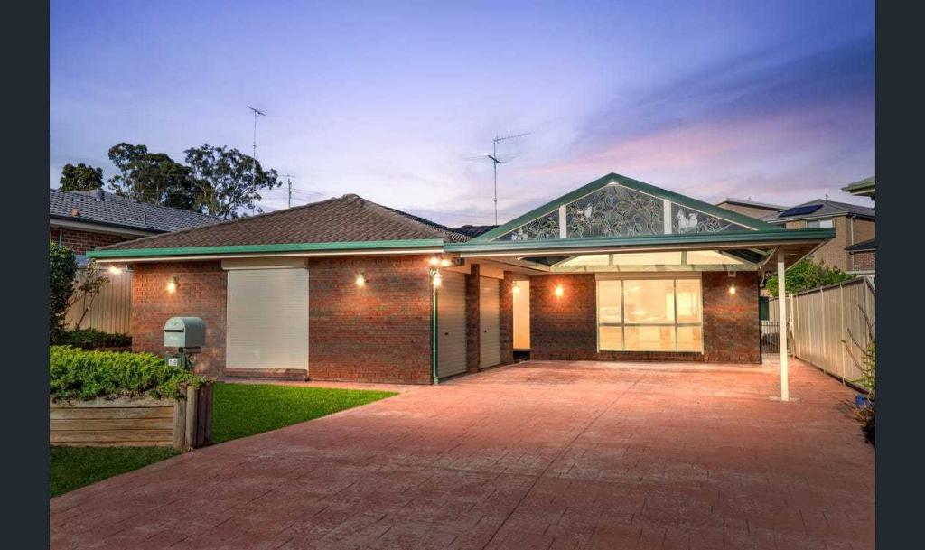 19 Hollydale Pl, Prospect, NSW 2148