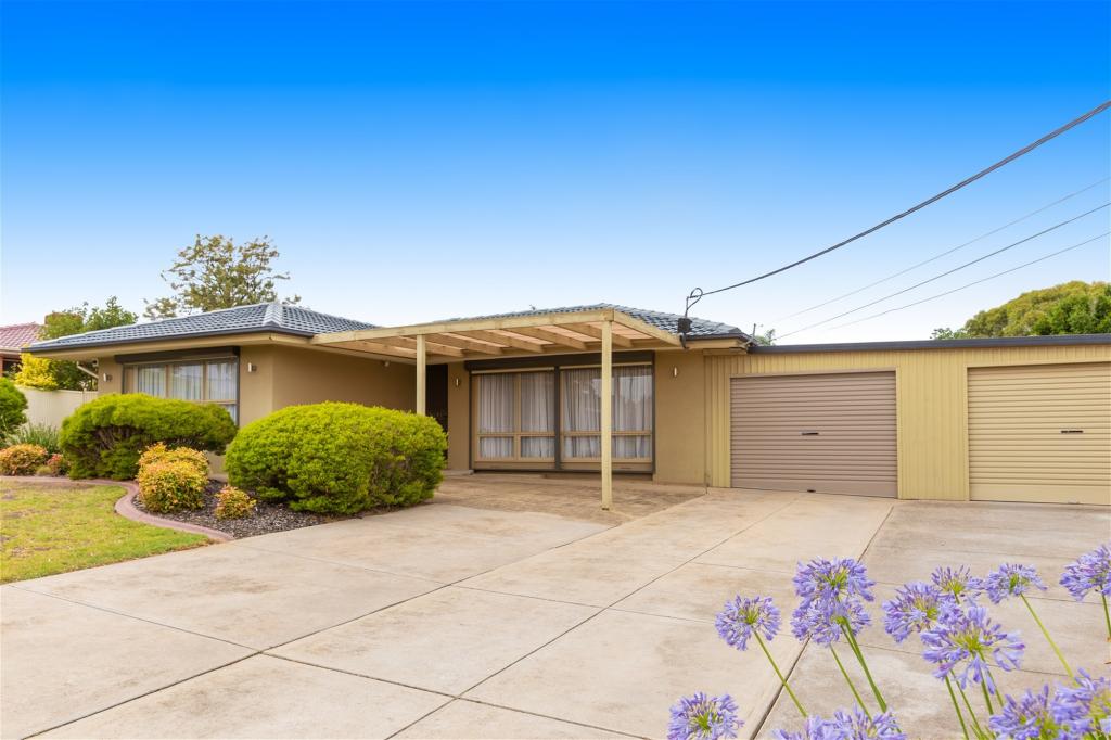 9 Warren Rd, Para Vista, SA 5093