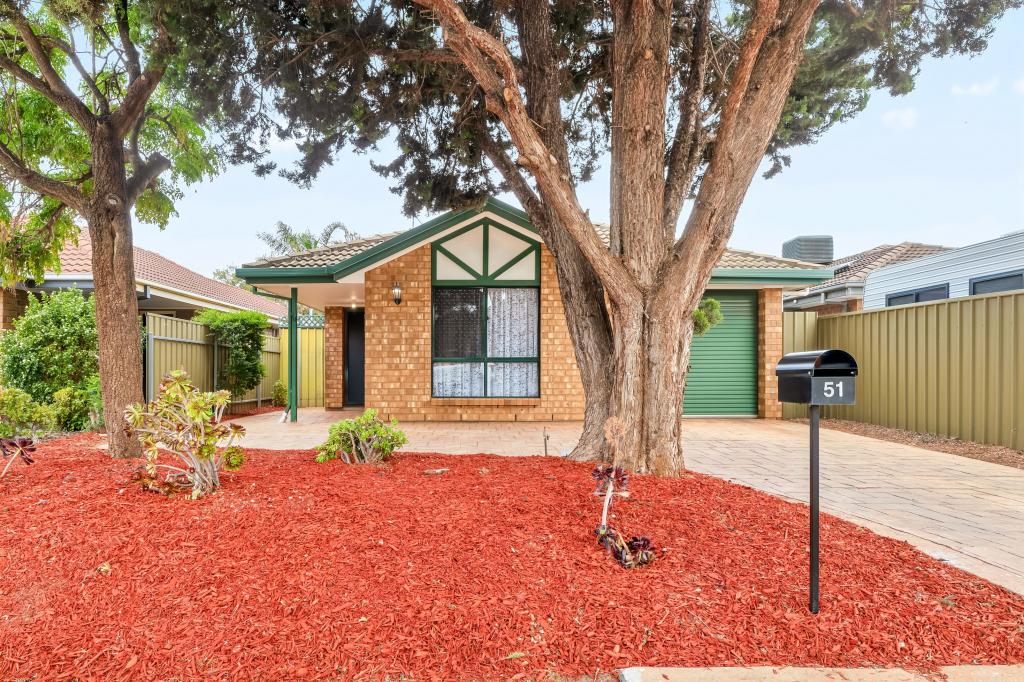 51 Greenfields Dr, Andrews Farm, SA 5114