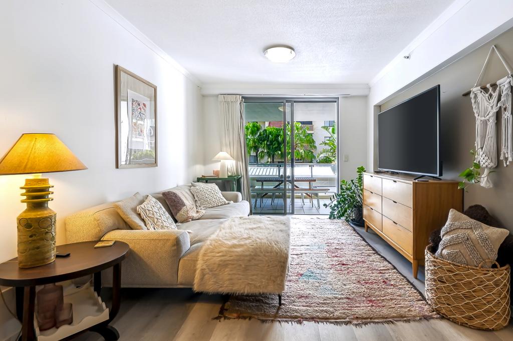 Level 2/325/21 Cypress Ave, Surfers Paradise, QLD 4217