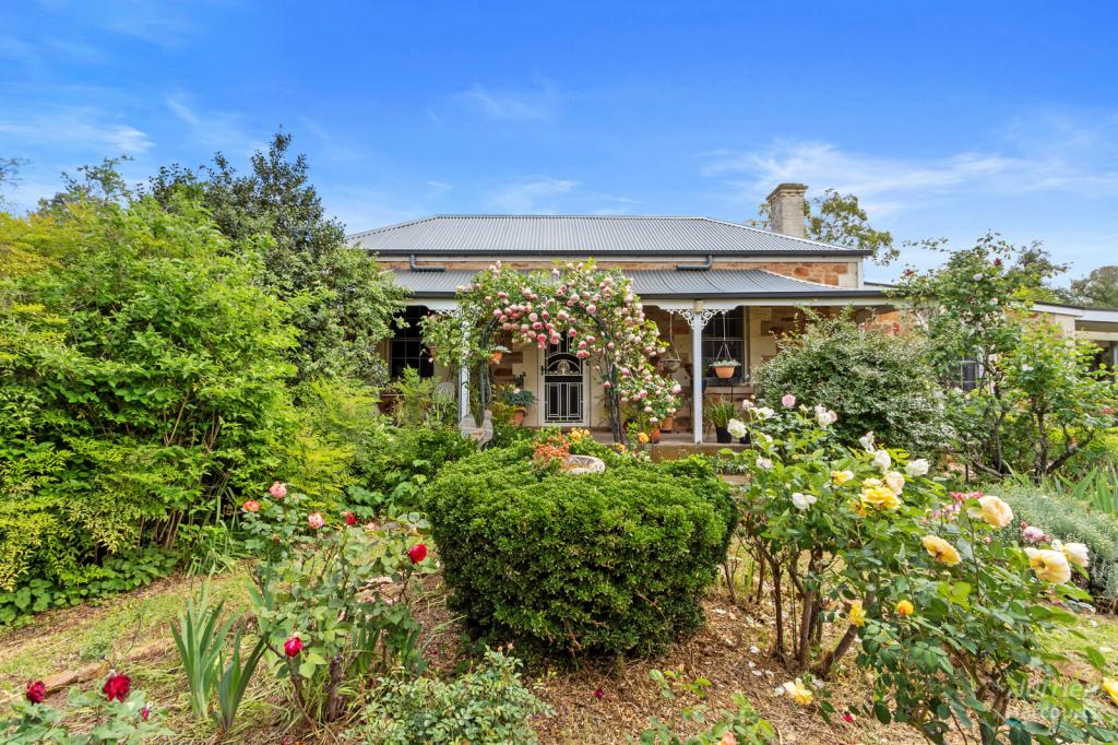 2 Windy Hill Rd, Riverton, SA 5412