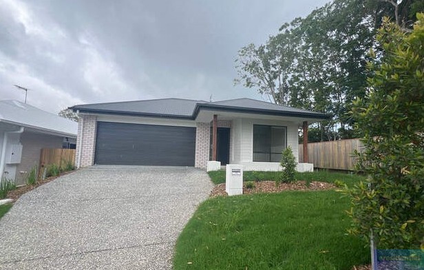 15 ROBIN ST, MORAYFIELD, QLD 4506