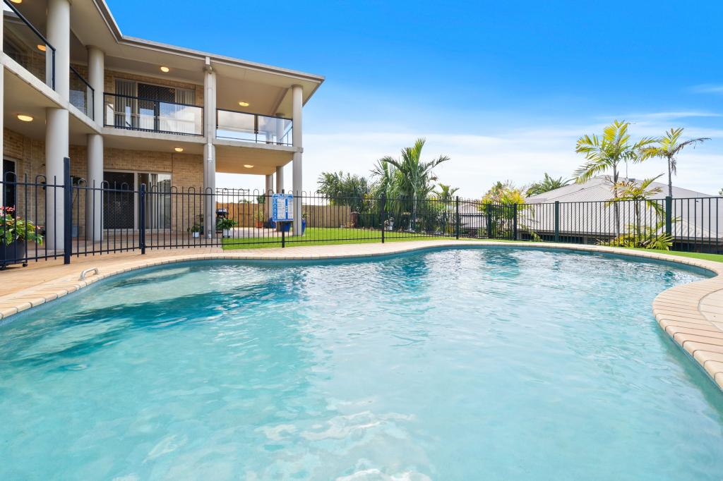 15 Penzance Dr, Redland Bay, QLD 4165