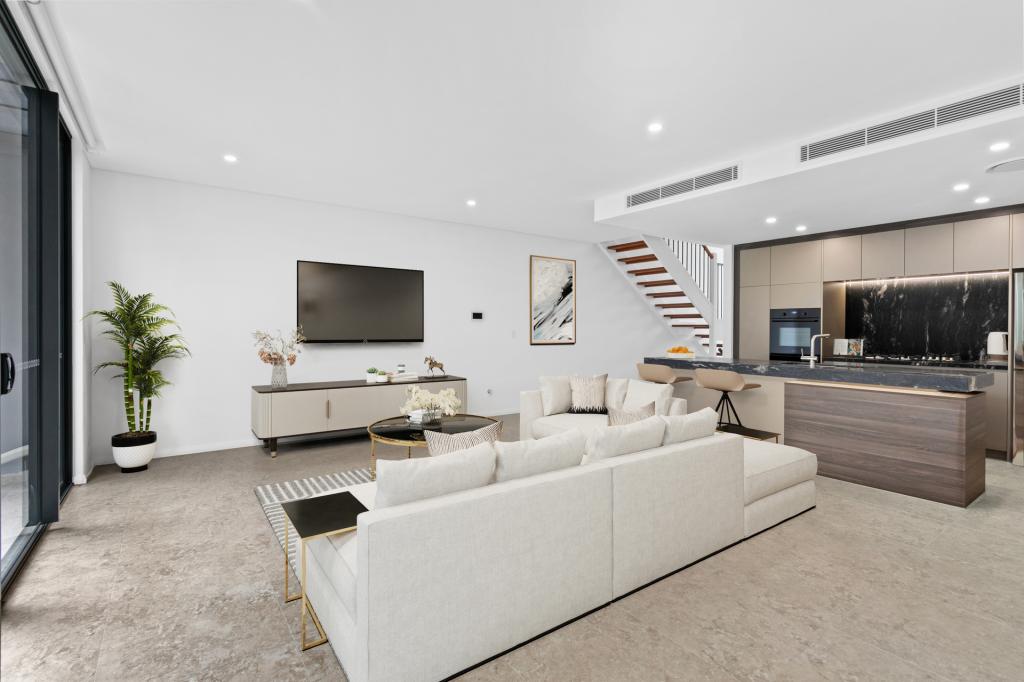 5 IMPERIAL RD, CASTLE HILL, NSW 2154