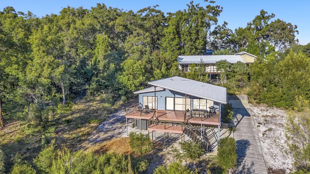 858 Kingfisher Heights Dr, Fraser Island, QLD 4581