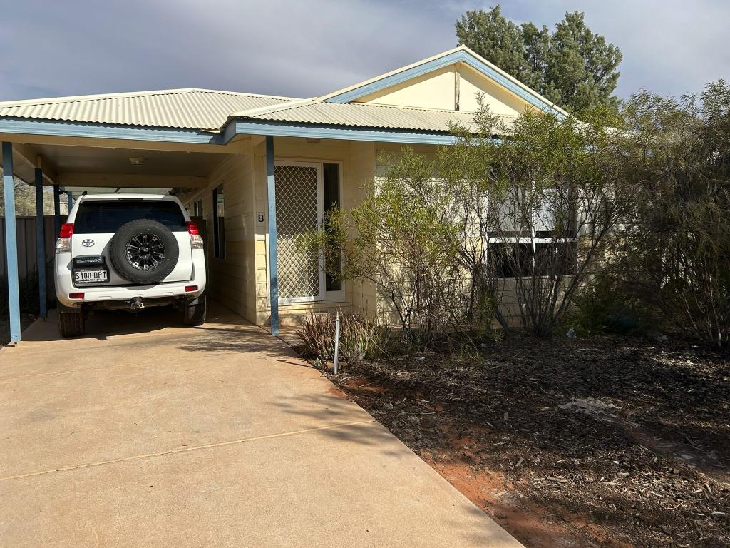 8 Pine Cres, Roxby Downs, SA 5725