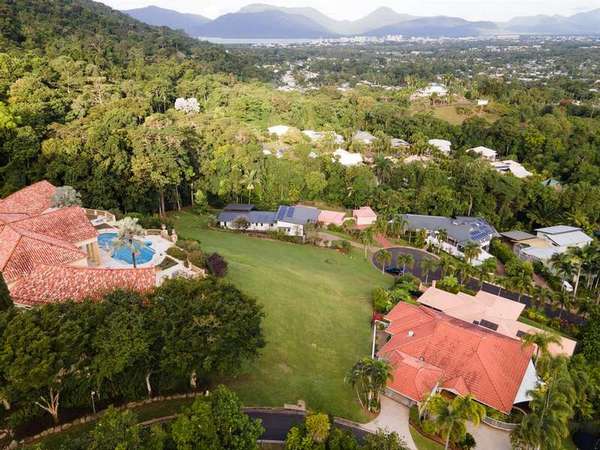 3-4 Rhapis Ct, Whitfield, QLD 4870