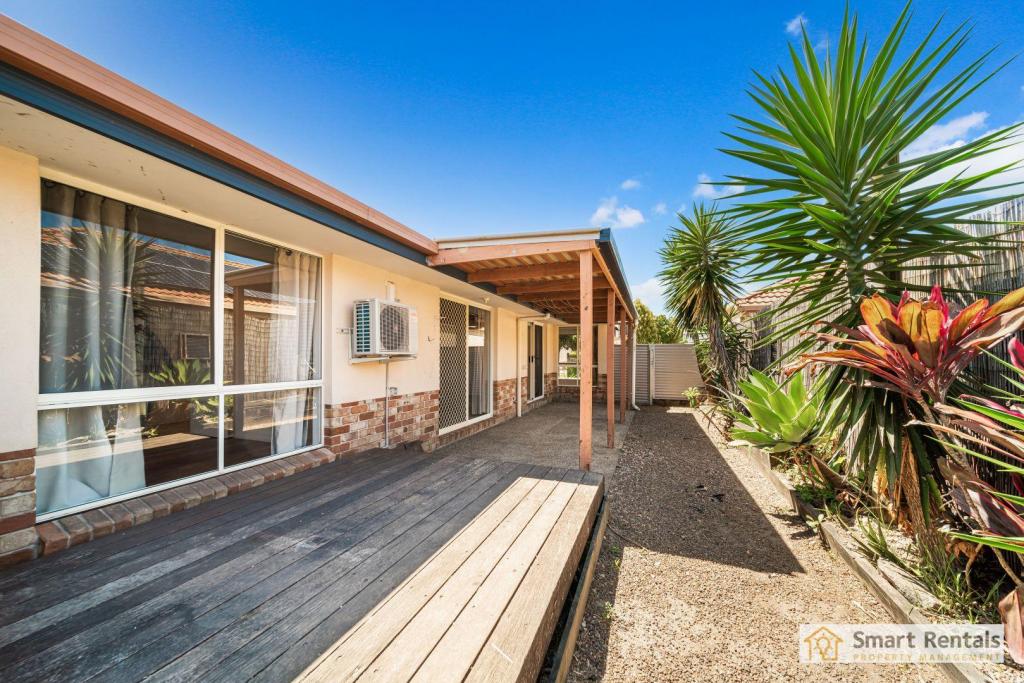 16 Bernheid Cres, Sippy Downs, QLD 4556