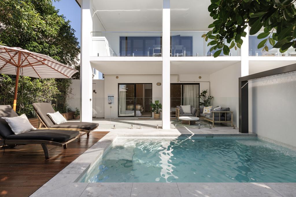 2/40 Ventura St, Sunrise Beach, QLD 4567