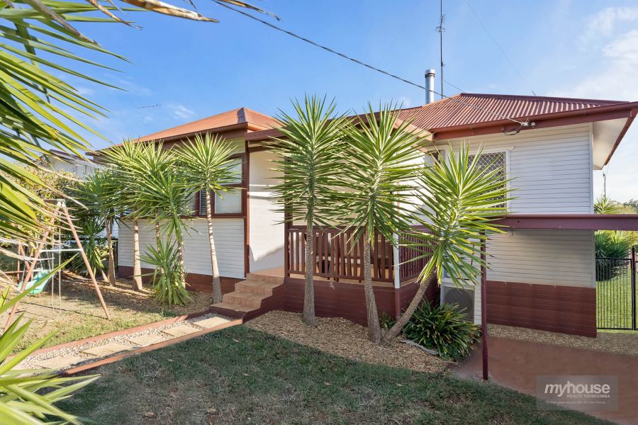 16 Murphy St, Rangeville, QLD 4350