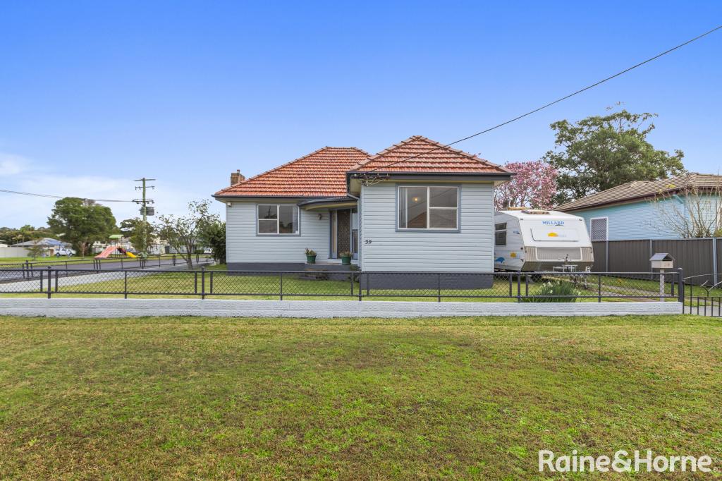 39 Croudace St, Edgeworth, NSW 2285