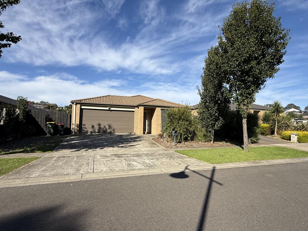 4 Clifford Dr, Drouin, VIC 3818