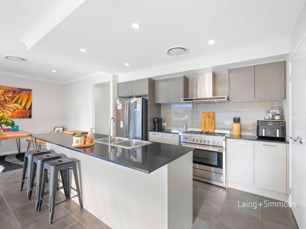 11 Allport Ave, Thrumster, NSW 2444