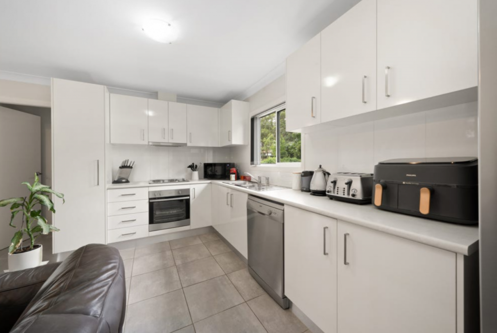 44A ILLAWONG AVE, PENRITH, NSW 2750