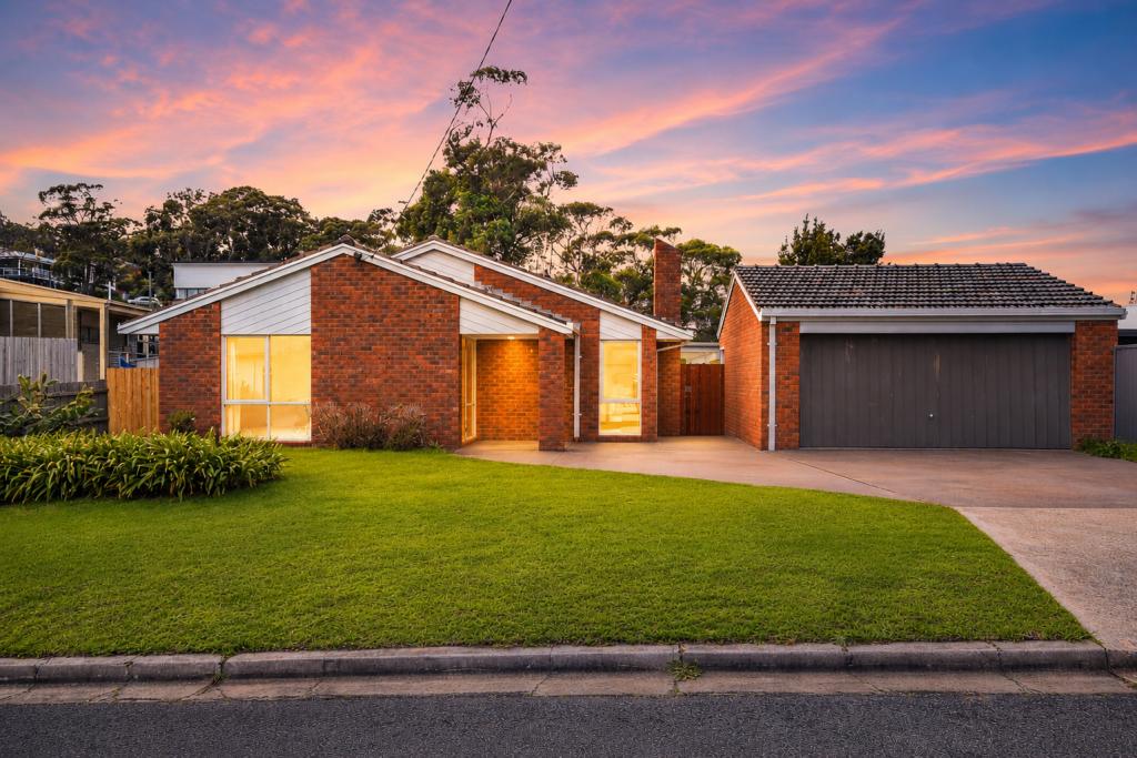 15 New St, Lakes Entrance, VIC 3909