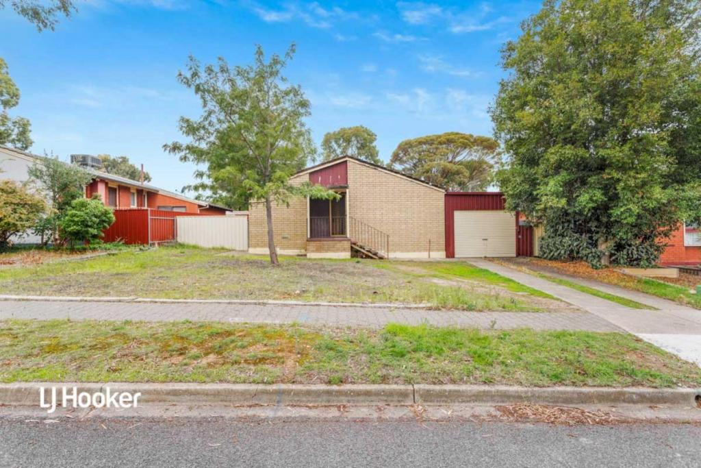 43 Grenadier Rd, Elizabeth East, SA 5112